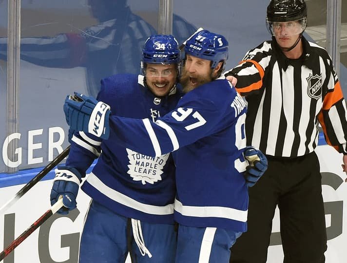 Wendel Clark, Doug Gilmour, Joe Thornton among invitees to Maple Leafs’ mentors trip