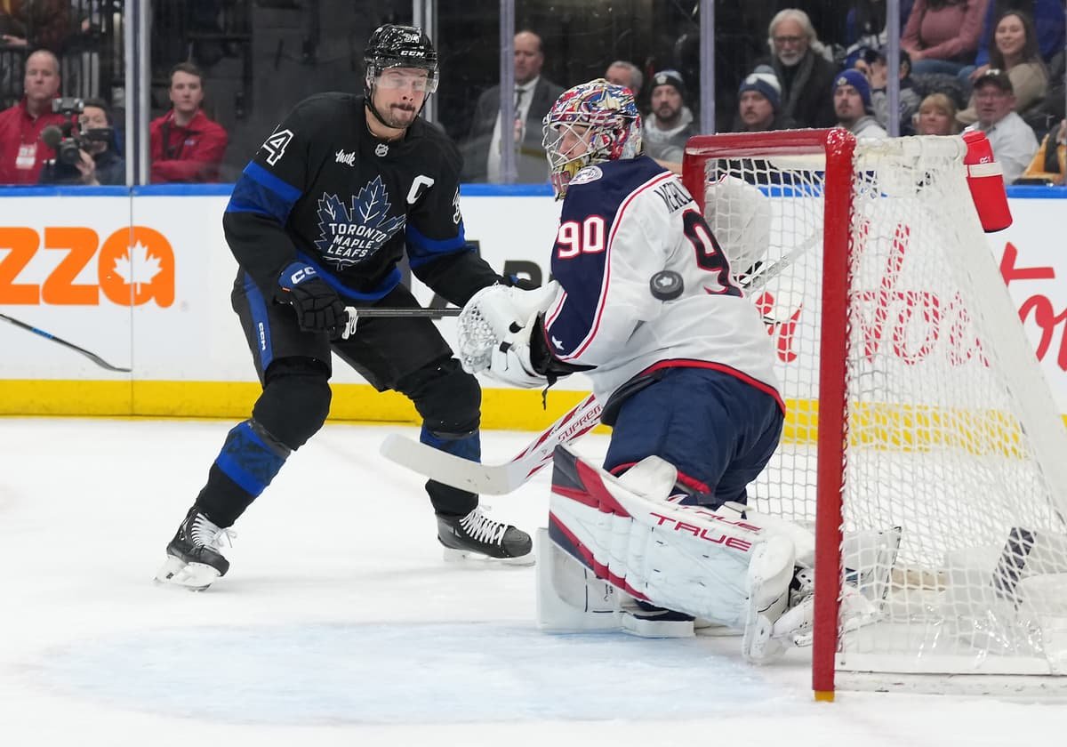 Auston Matthews calls out Scotiabank Arena crowd for lack of energy following Reaves-Olivier fight