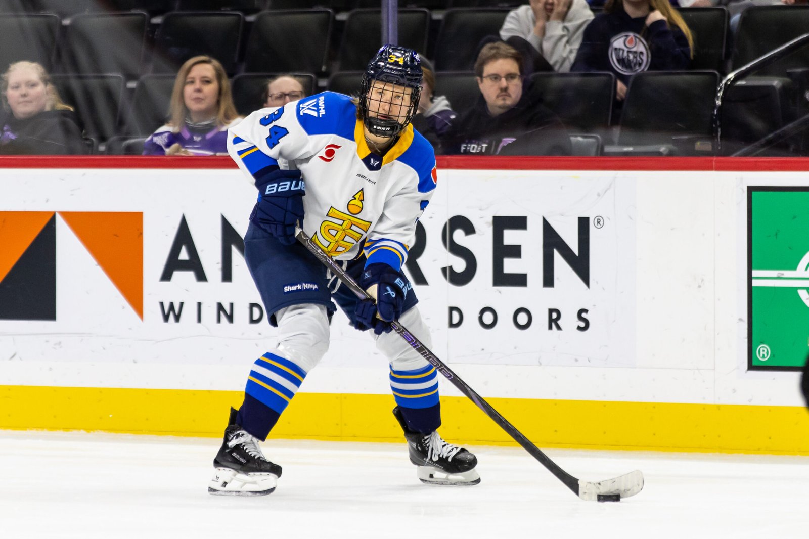 Toronto Sceptres Earn Fifth Straight Win, Defeat New York Sirens 4-1 - The Hockey Writers - PWHL