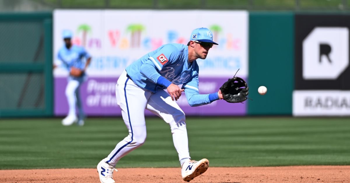 Royals continue spring spiral, lose to Cubs 11-1