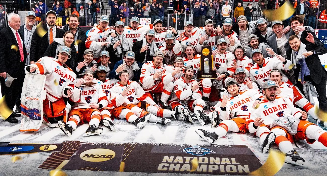 THREE-PEAT: Hobart captures third straight national championship taking out Utica in overtime - College Hockey