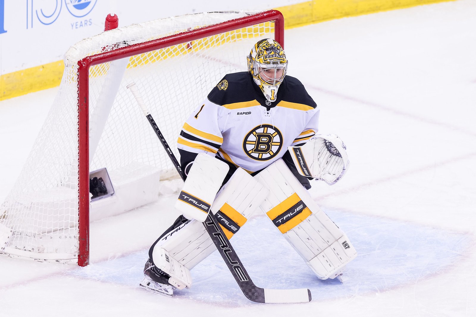 Jeremy Swayman & the Bruins Shut Out Lightning 4-0 - The Hockey Writers - Boston Bruins