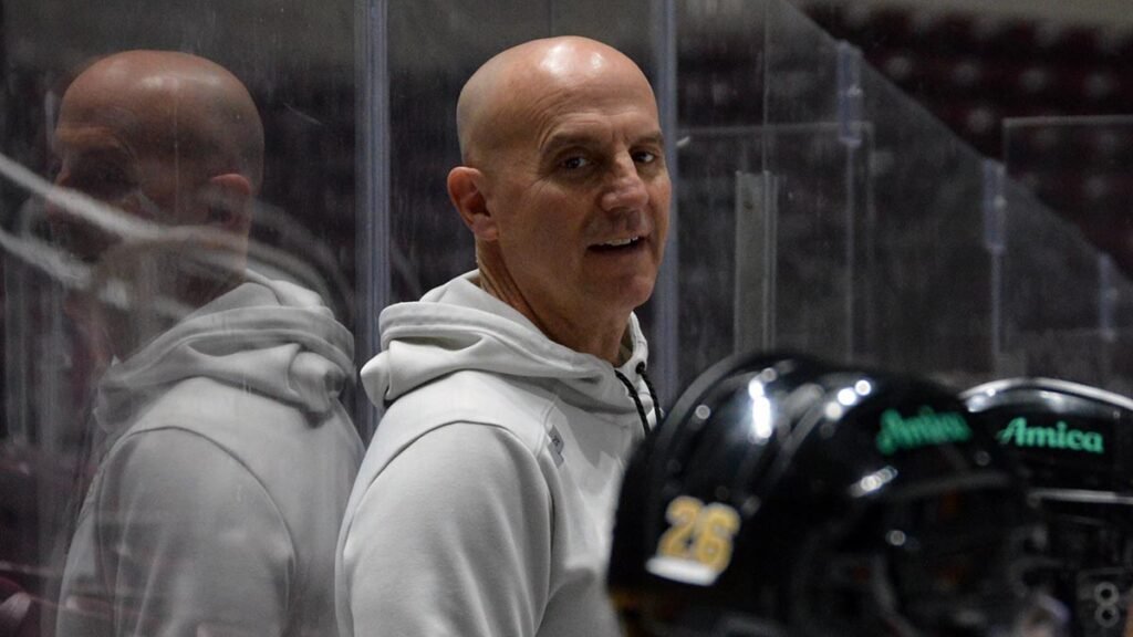 Pezzullo plays versatile role on Bruins’ medical staff | TheAHL.com