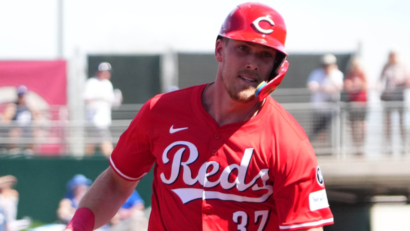 Reds catcher to begin season on injured list