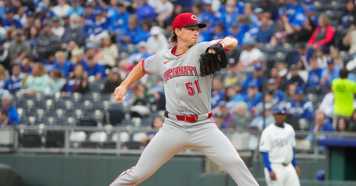 Brady Singer shuts down Royals bats in return to Kauffman Stadium