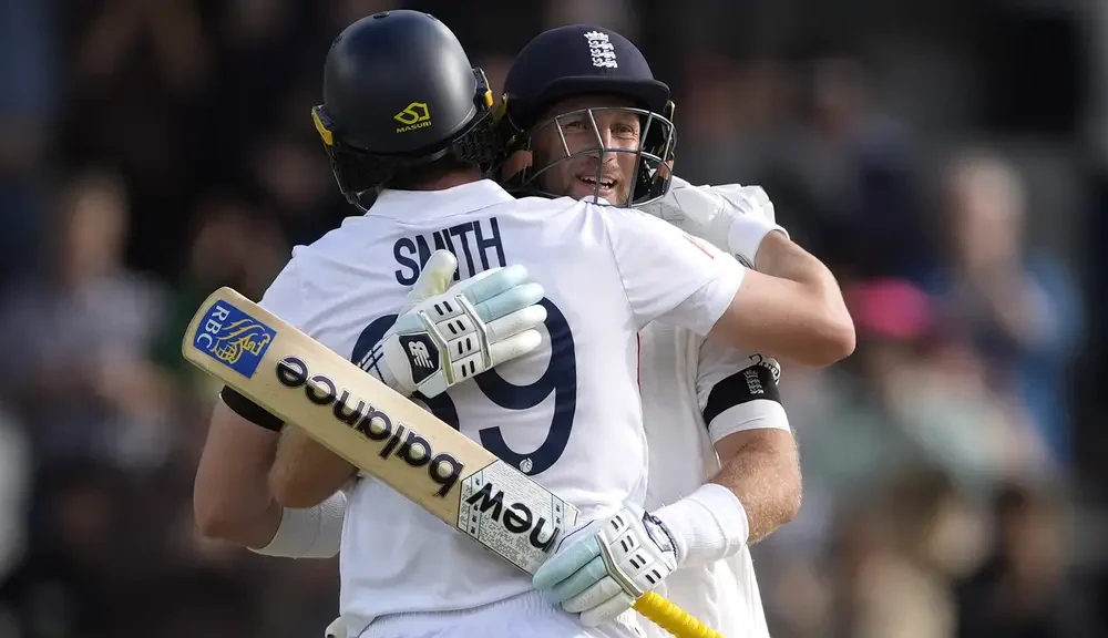 England produce more memorable Headingley heroics to win first India Test