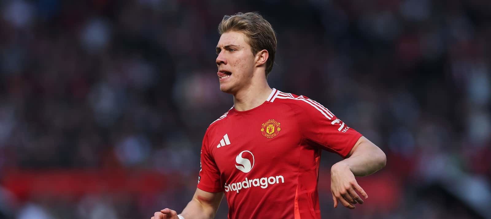 Rasmus Hojlund has "explicitly told his entourage" he has no desire to leave Man United this summer - Man United News And Transfer News