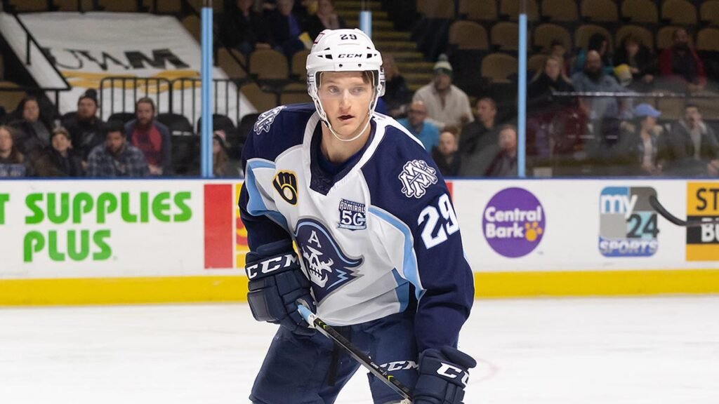 Admirals sign former AHL MVP Carr | TheAHL.com