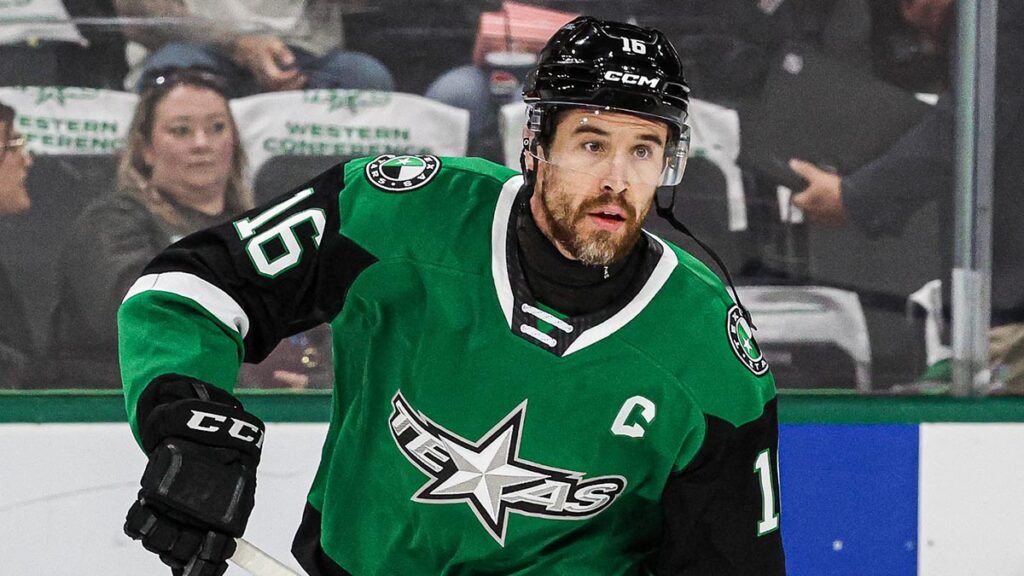 McKenzie returning to Texas for another season | TheAHL.com