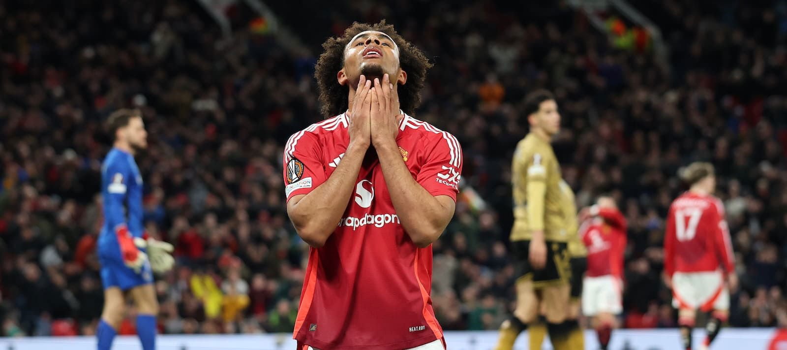 Joshua Zirkzee: Napoli keen on deal with United after Lukaku injury - Man United News And Transfer News