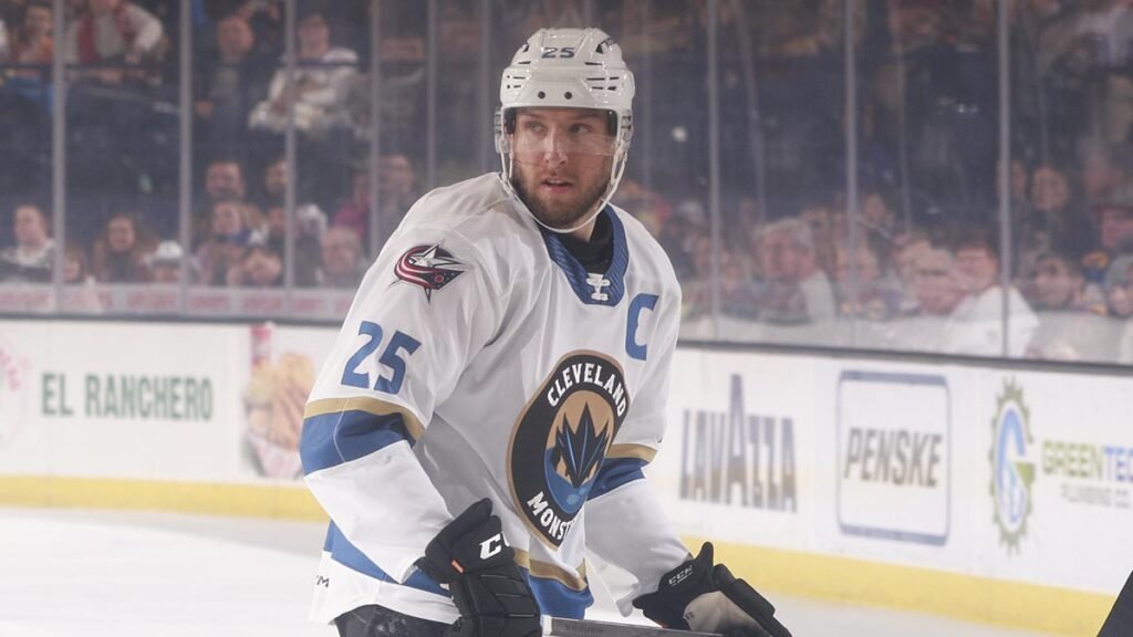 Monsters add Matteau as assistant coach | TheAHL.com
