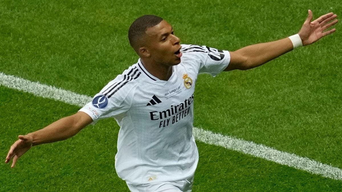Line-ups confirmed as Mbappe and Trent start