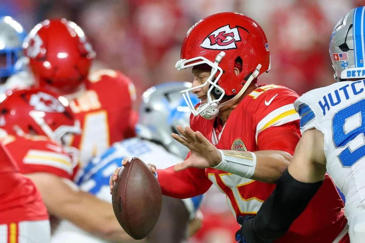 Patrick Mahomes' Four-TD Night Lifts The Chiefs Over The Lions