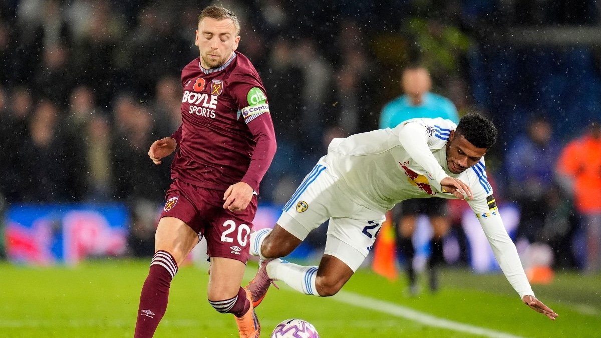 Bowen slams West Ham as 'not good enough' and accepts side are 'in trouble' as strugglers lose again at Leeds