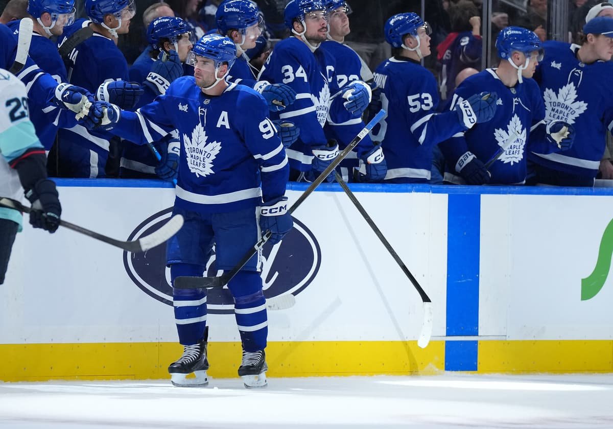 Craig Berube raves about getting to coach John Tavares after OT winner vs. Sabres