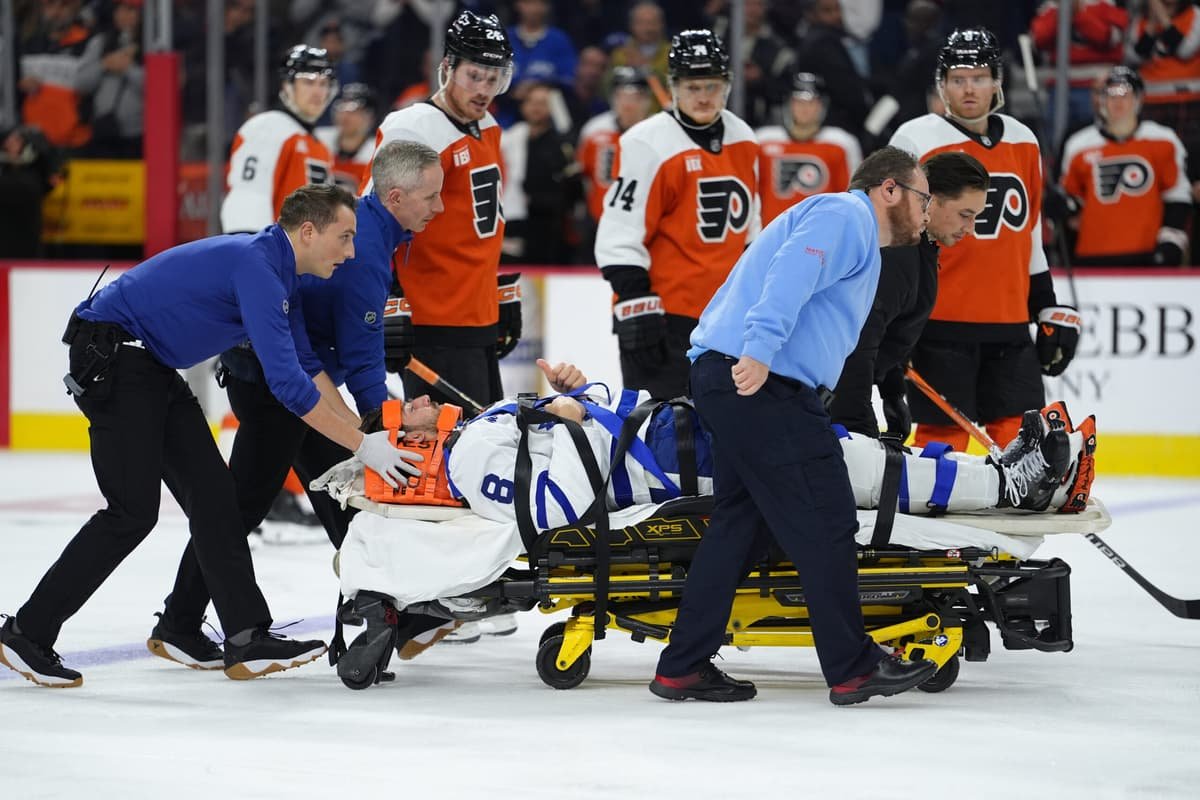 Maple Leafs’ Chris Tanev taken off on stretcher during 3rd period vs. Flyers